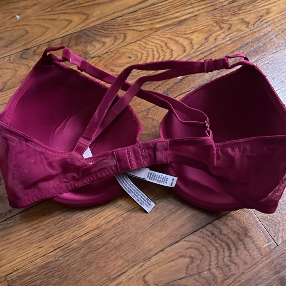 Victorias Secret lined Demi bra size 36 D with velvet interchangeable straps